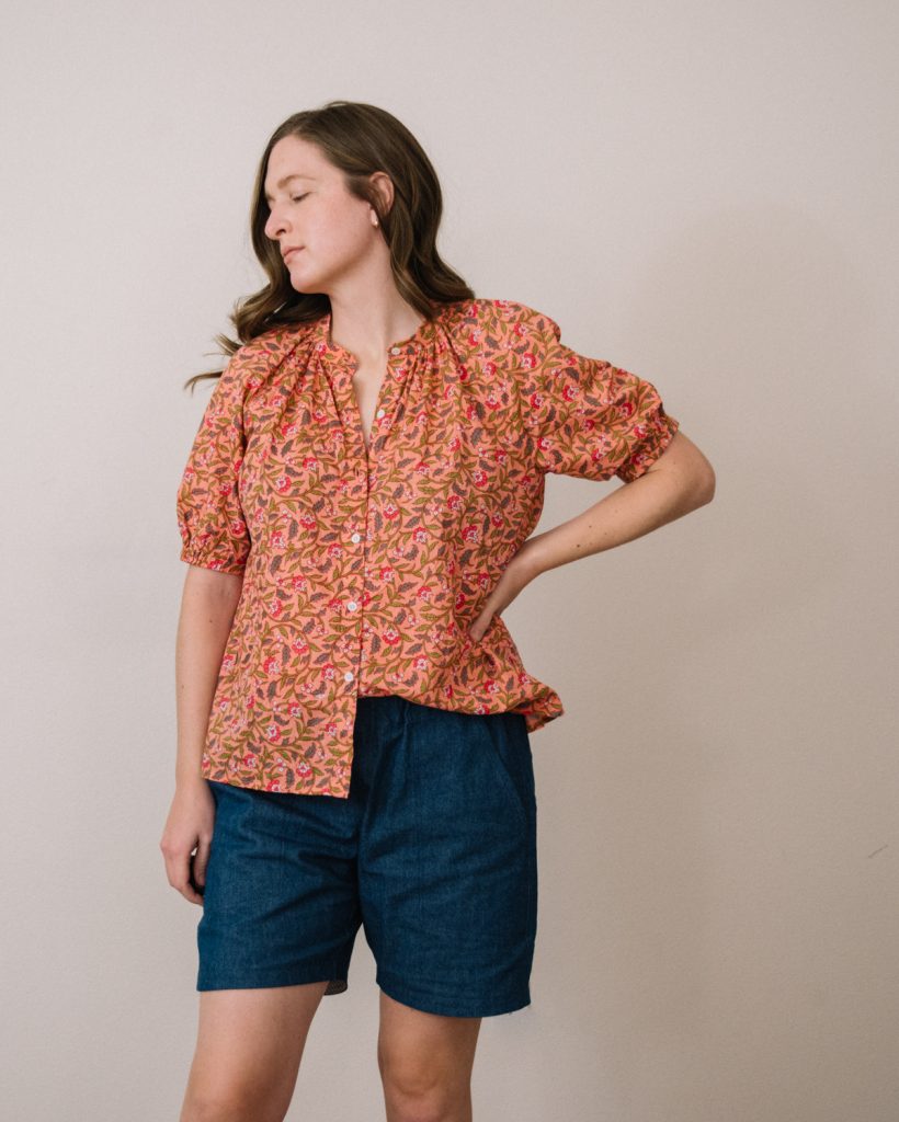 Roscoe Blouse Mandarin Collar Hack + Free Range Shorts | The Sewing Things Blog