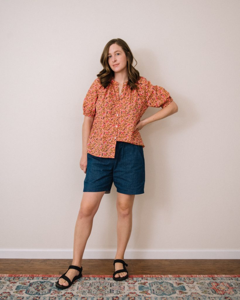 Roscoe Blouse Mandarin Collar Hack + Free Range Shorts | The Sewing Things Blog