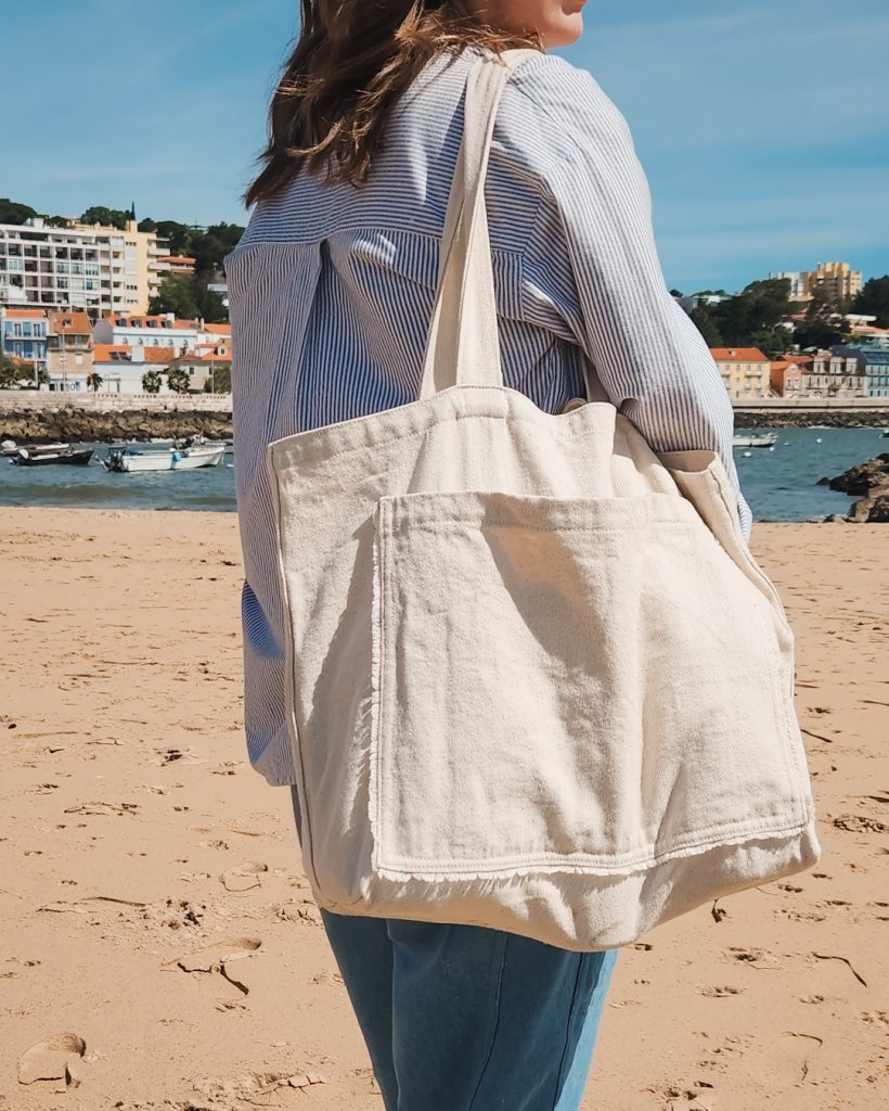 Sun Tote by Chalk + Notch | The Sewing Things Blog