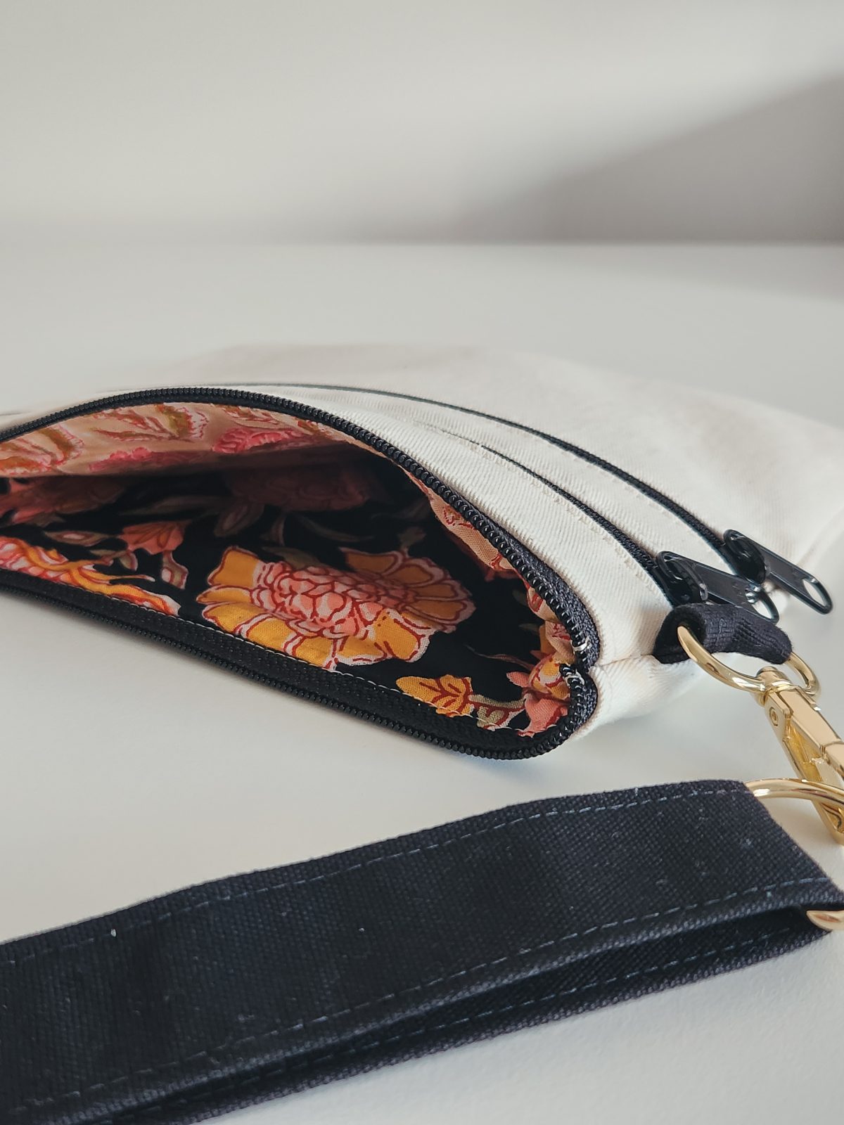 Tether Patterns Wholecloth Patterns – Tether Pouch 2.0 – The Sewing Things Blog