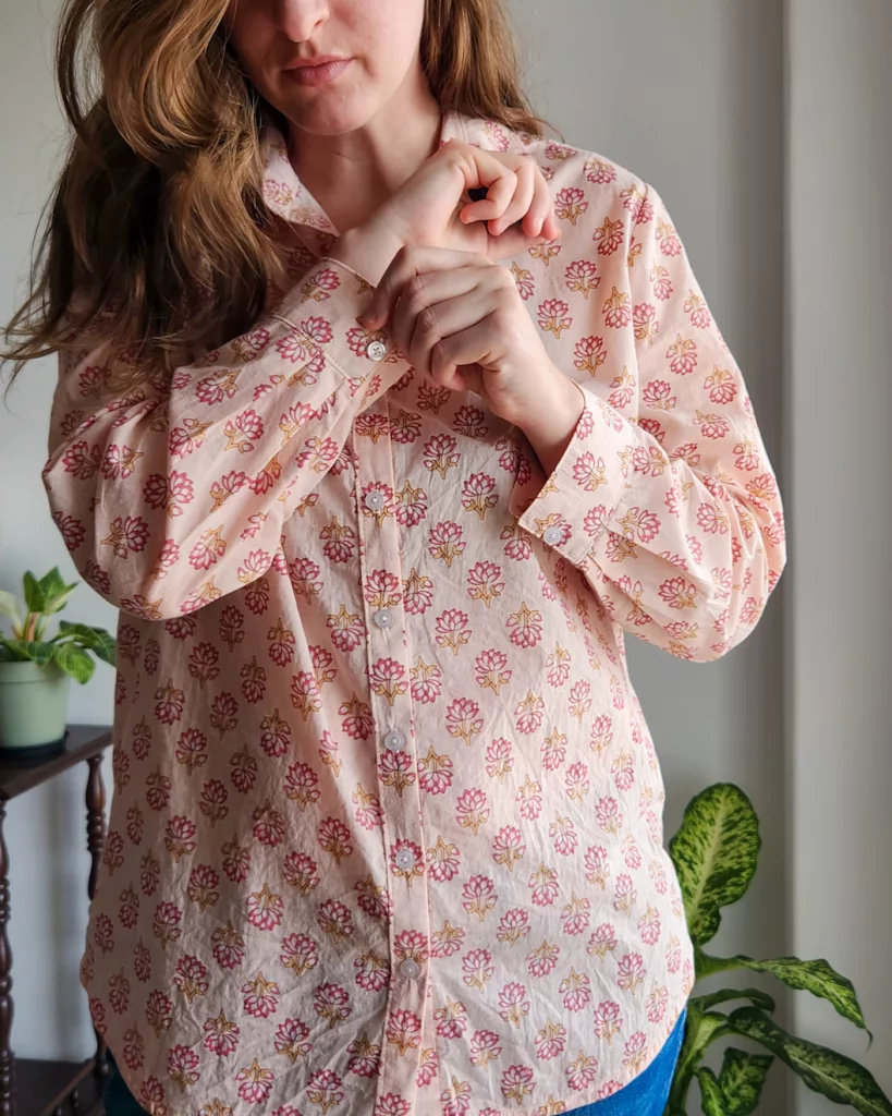 Noa Shirt by Fabrics-Store.com | The Sewing Things Blog
