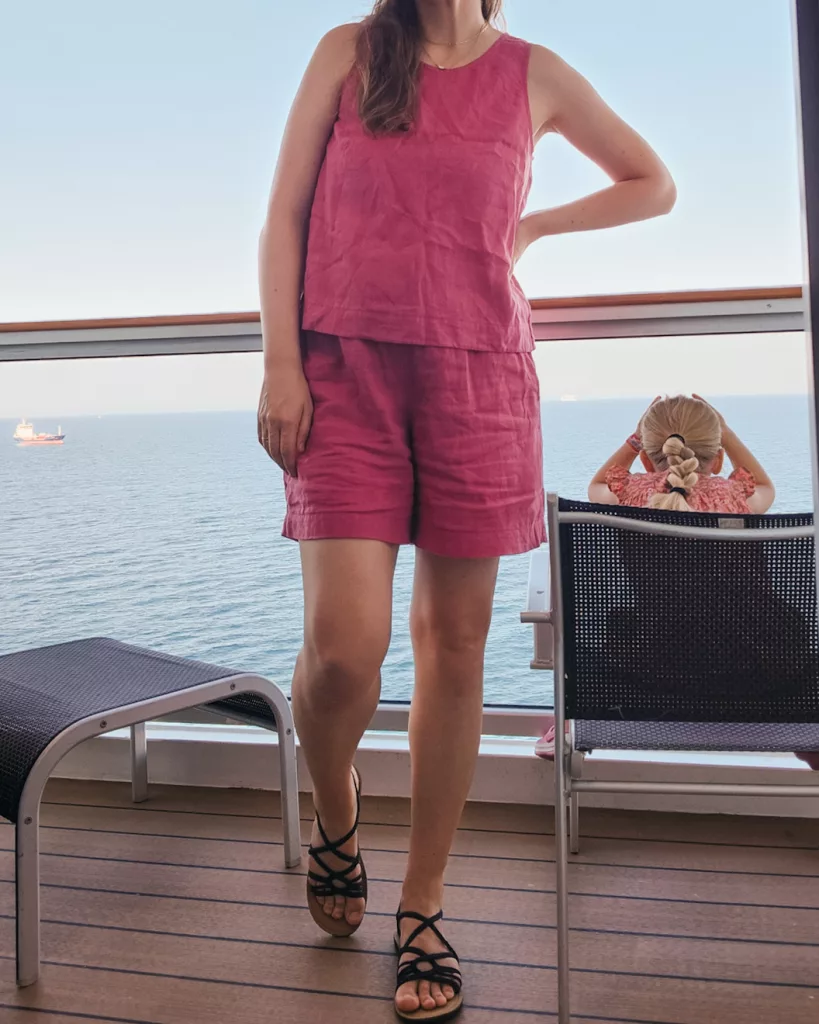 Matching Set: Ashton Top & EA Saturday Shorts | The Sewing Things Blog