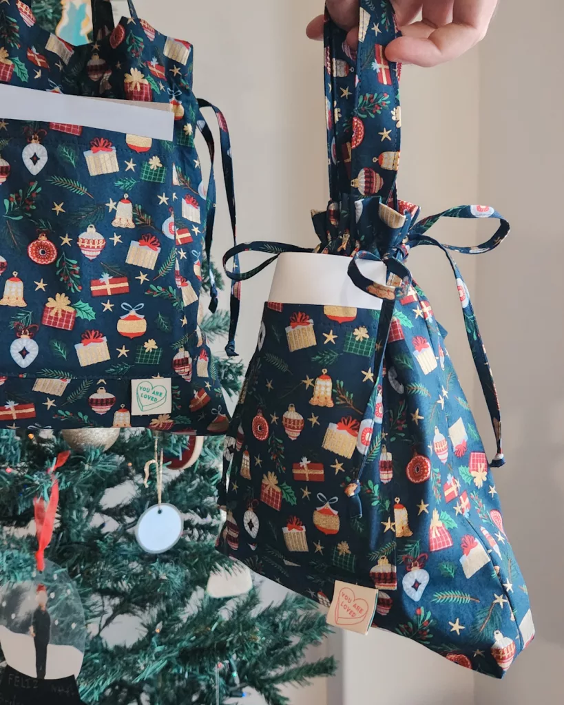 Wholecloth Drawstring Gift Tote | The Sewing Things Blog