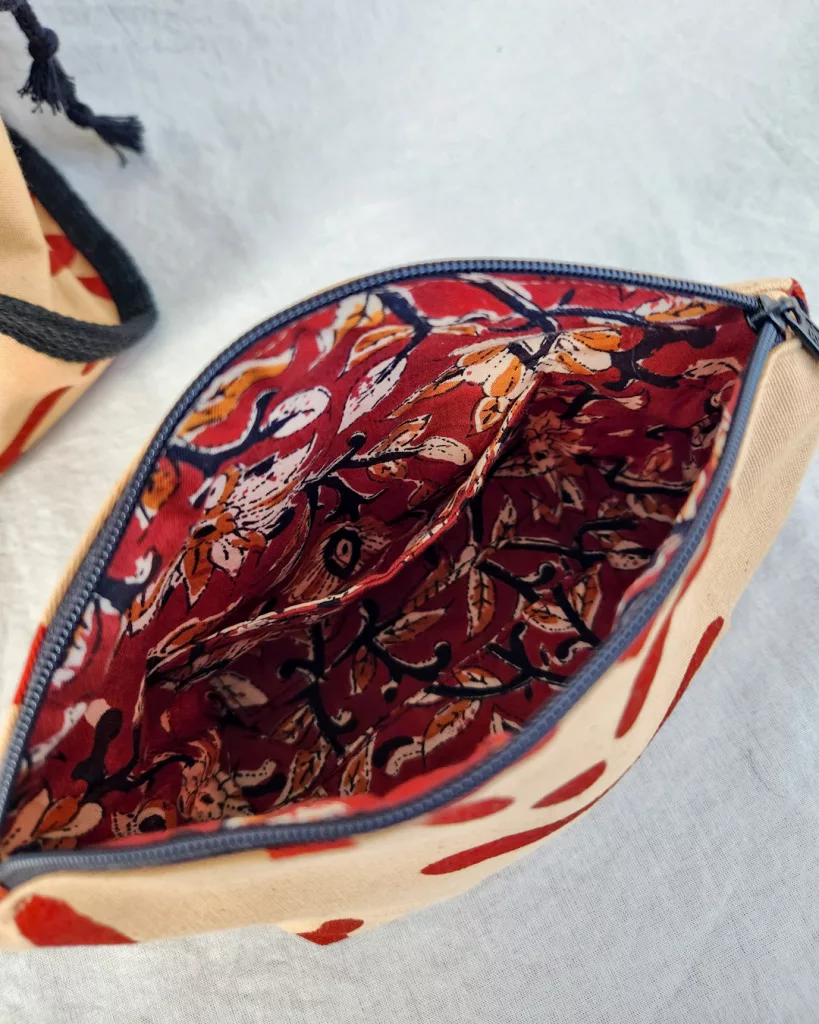 Sewlala Freya Tote and Laura Pouch | The Sewing Things Blog