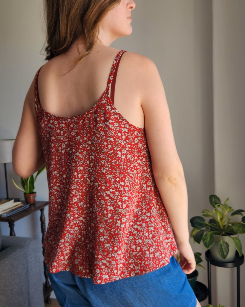 Orchard Tank by Helen's Closet | The Sewing Things Blog